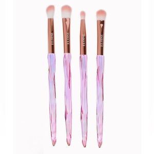 NWT | Luxury Eye Brush Set